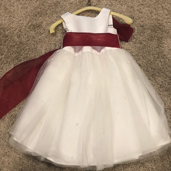 $20 Flower Girls Dresses